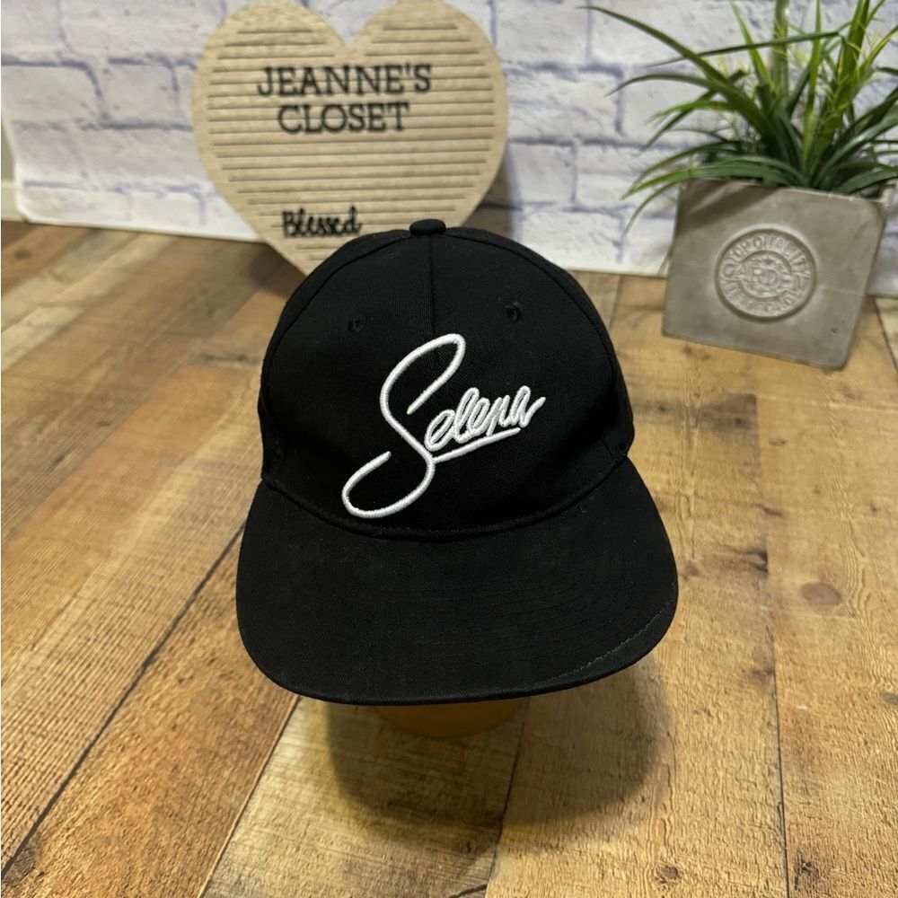 Selena Queen Of Cumbia Hat Adjustable Snap Back One Size Black Cap Excellent